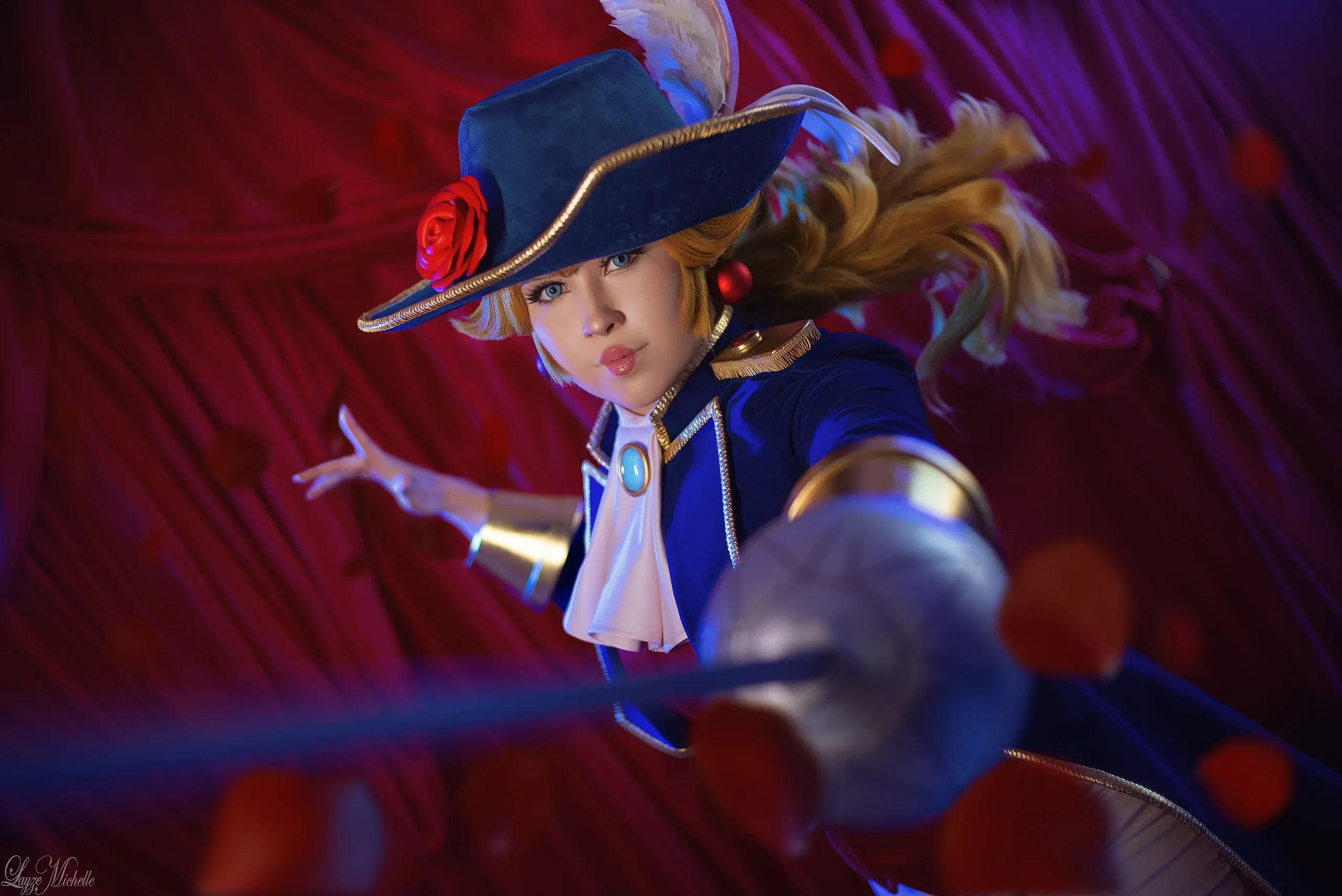 Cosplay Princesa Peach (Espadachim) — Princess Peach Showtime!