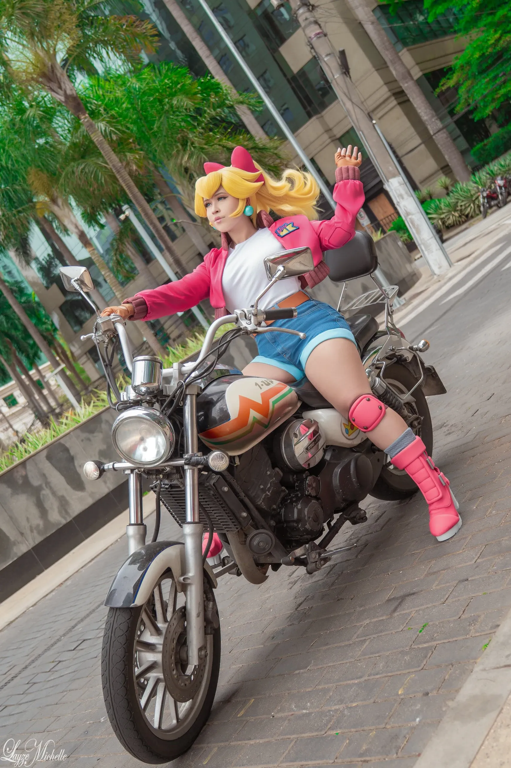 Cosplay Princesa Peach (Touring) — Mario Kart World
