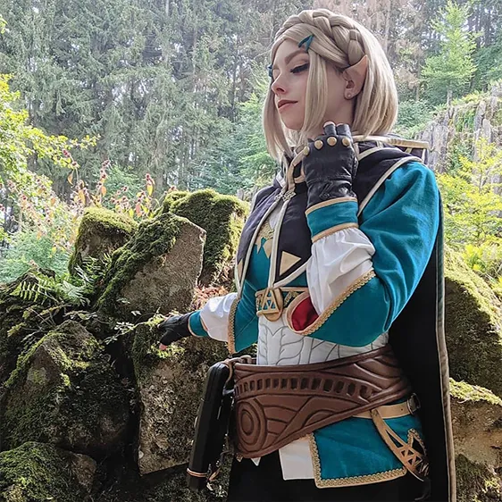 Princess Zelda's Traveler outfit — #layzepatterns
